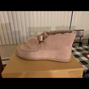 Kallen by UGG boot slipper w/pompoms, dusty purple, size 7, new in original box